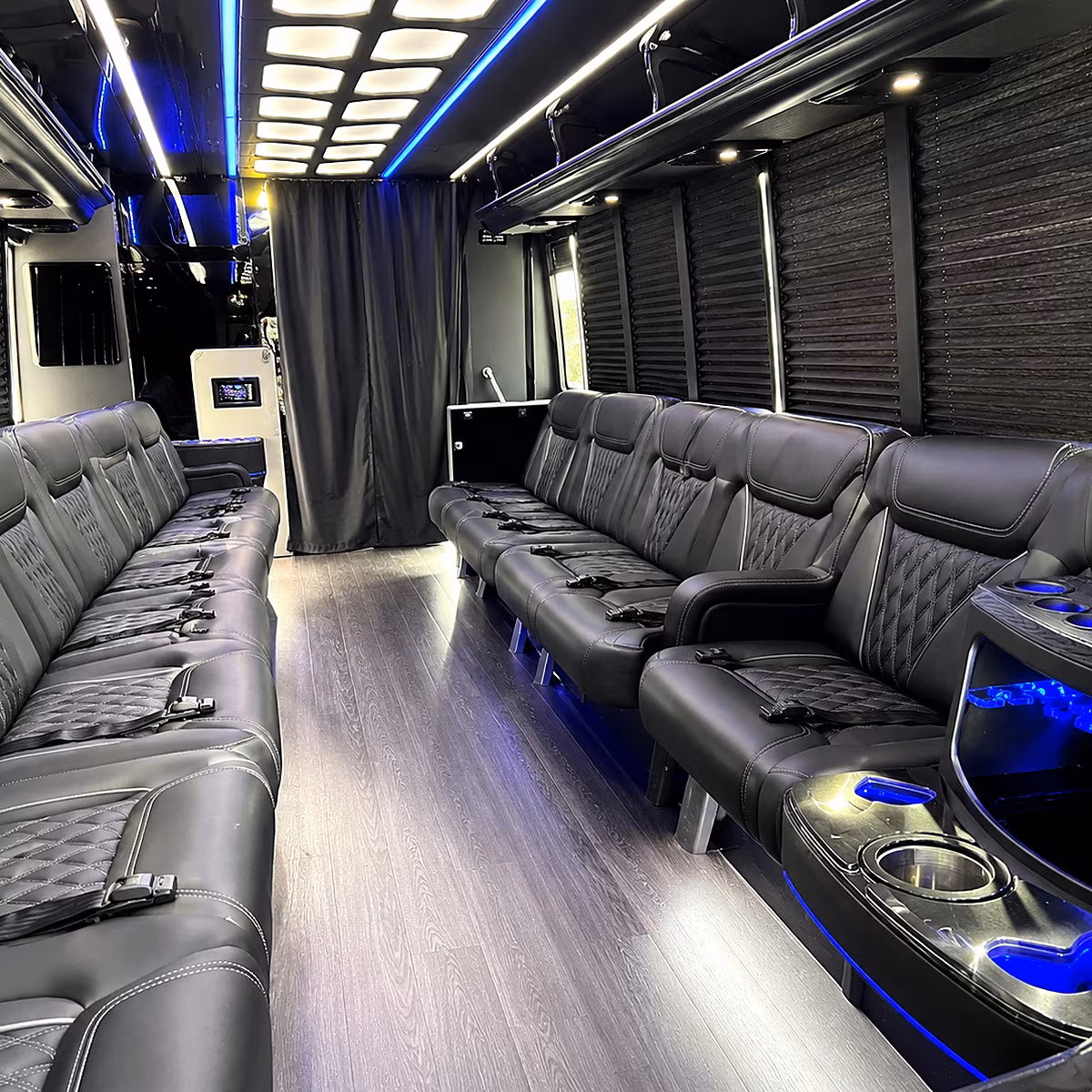 bachelor and bachelorette party bus rentals in pontiac michigan