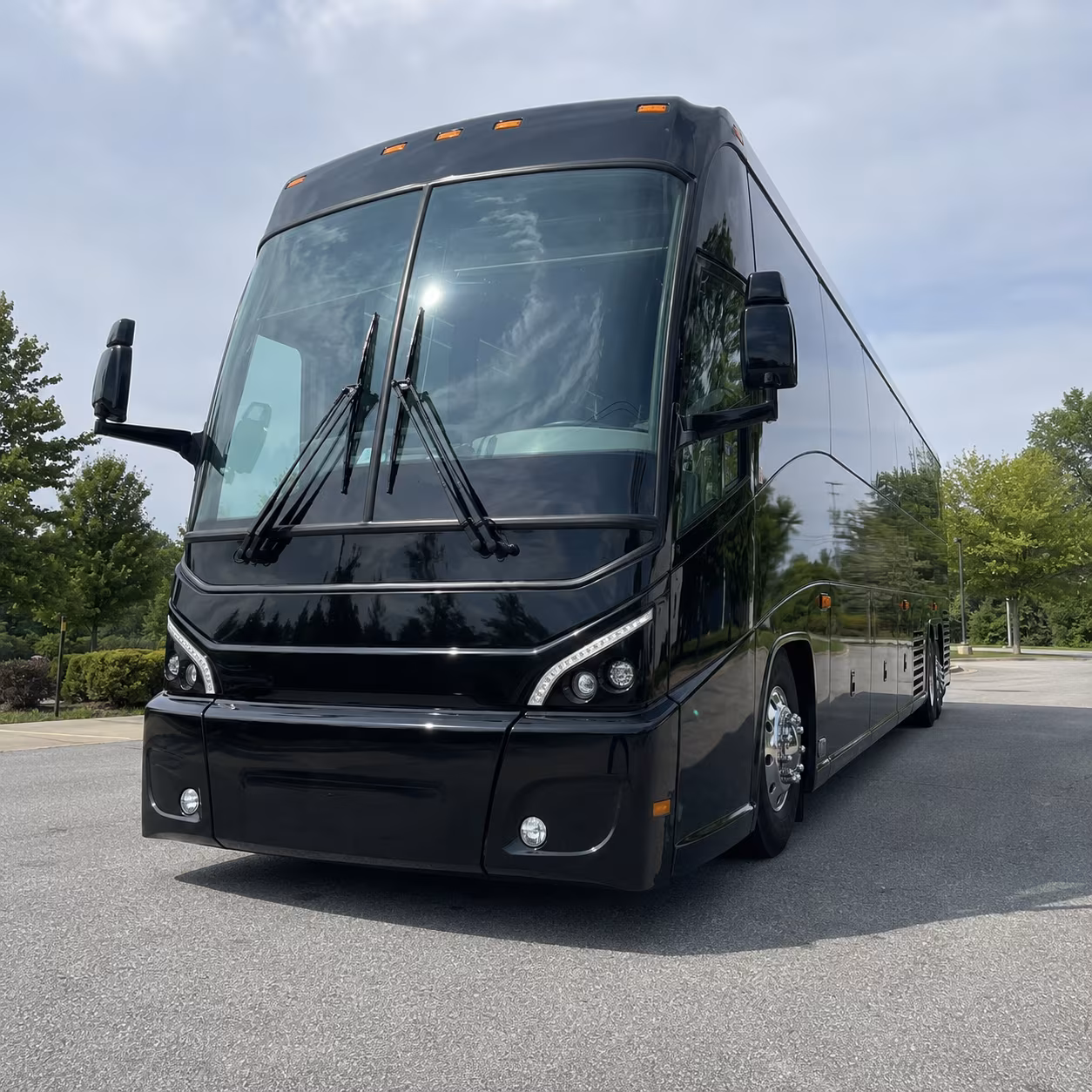 bishop international airport shuttle buses from the pontiac area