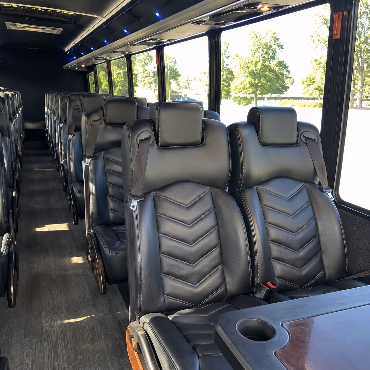 charter bus rentals to michigan winery festivals from pontiac