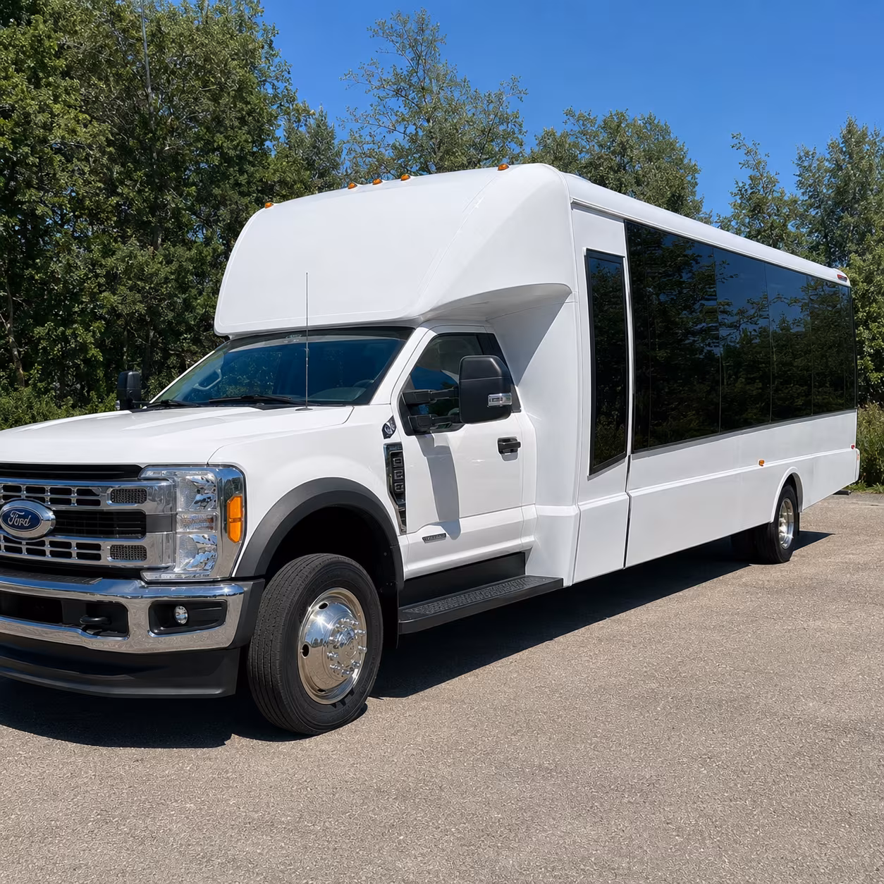 convention and trade show shuttle buses serving oakland county