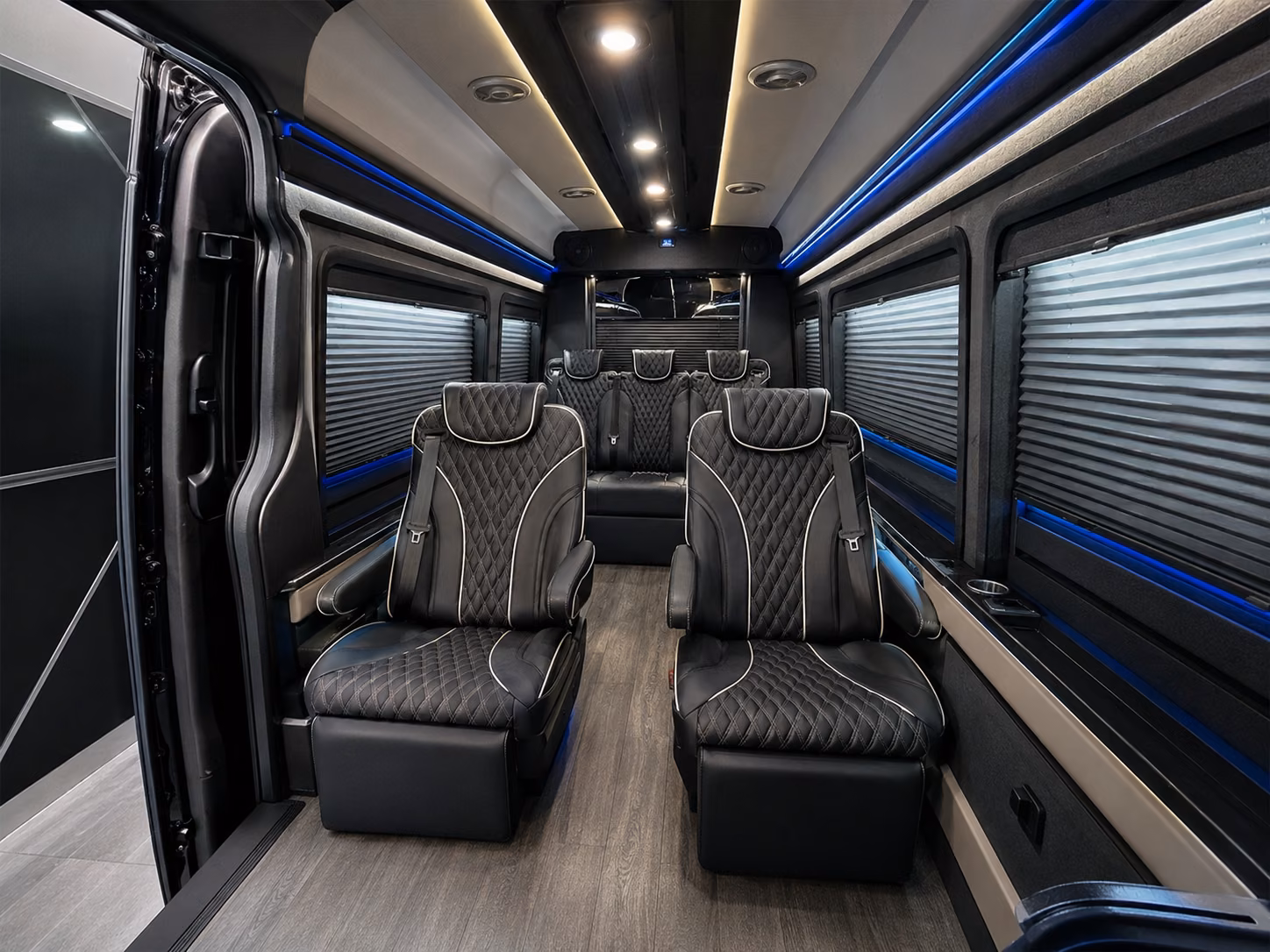 corporate group airport shuttles serving the auburn hills and pontiac business corridor