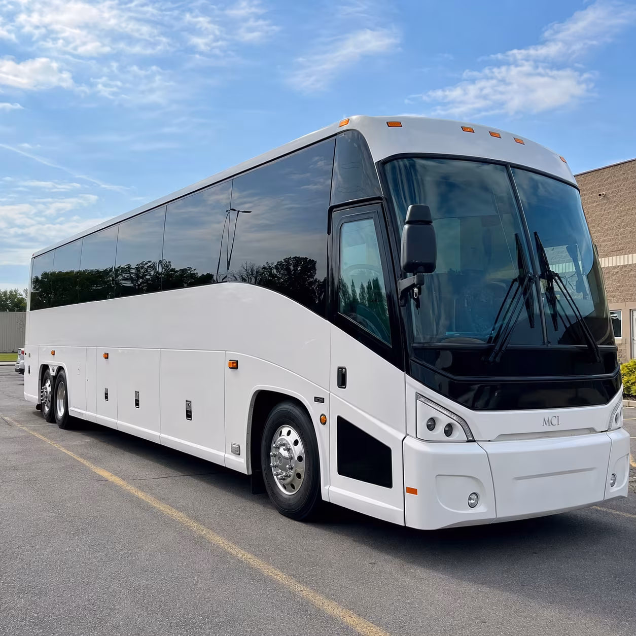 oakland county business park and office shuttle buses