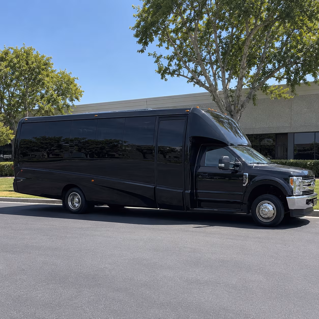 party buses to meadow brook amphitheatre concerts