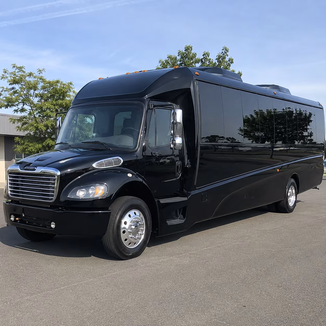 pontiac 28 passenger minibus
