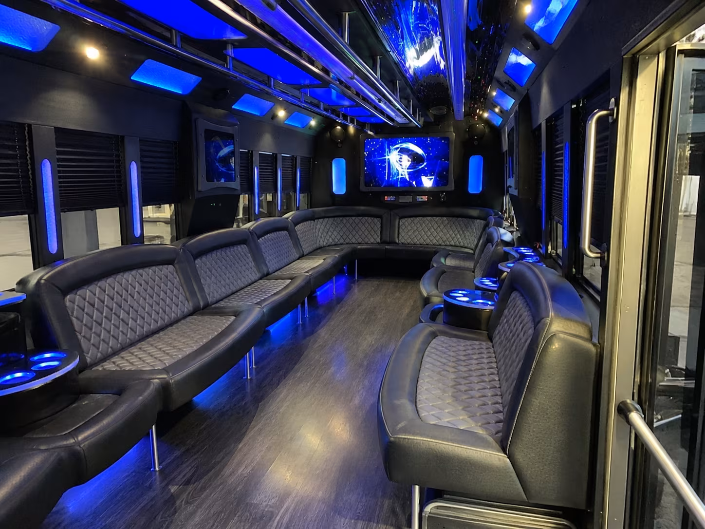 pontiac 28 passenger party bus interior