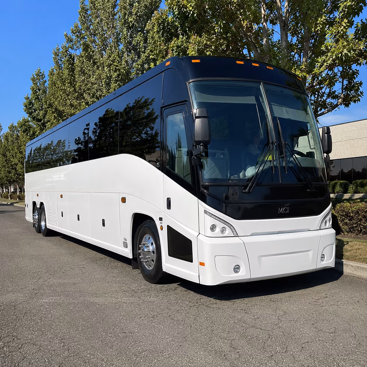 pontiac 56 passenger charter bus