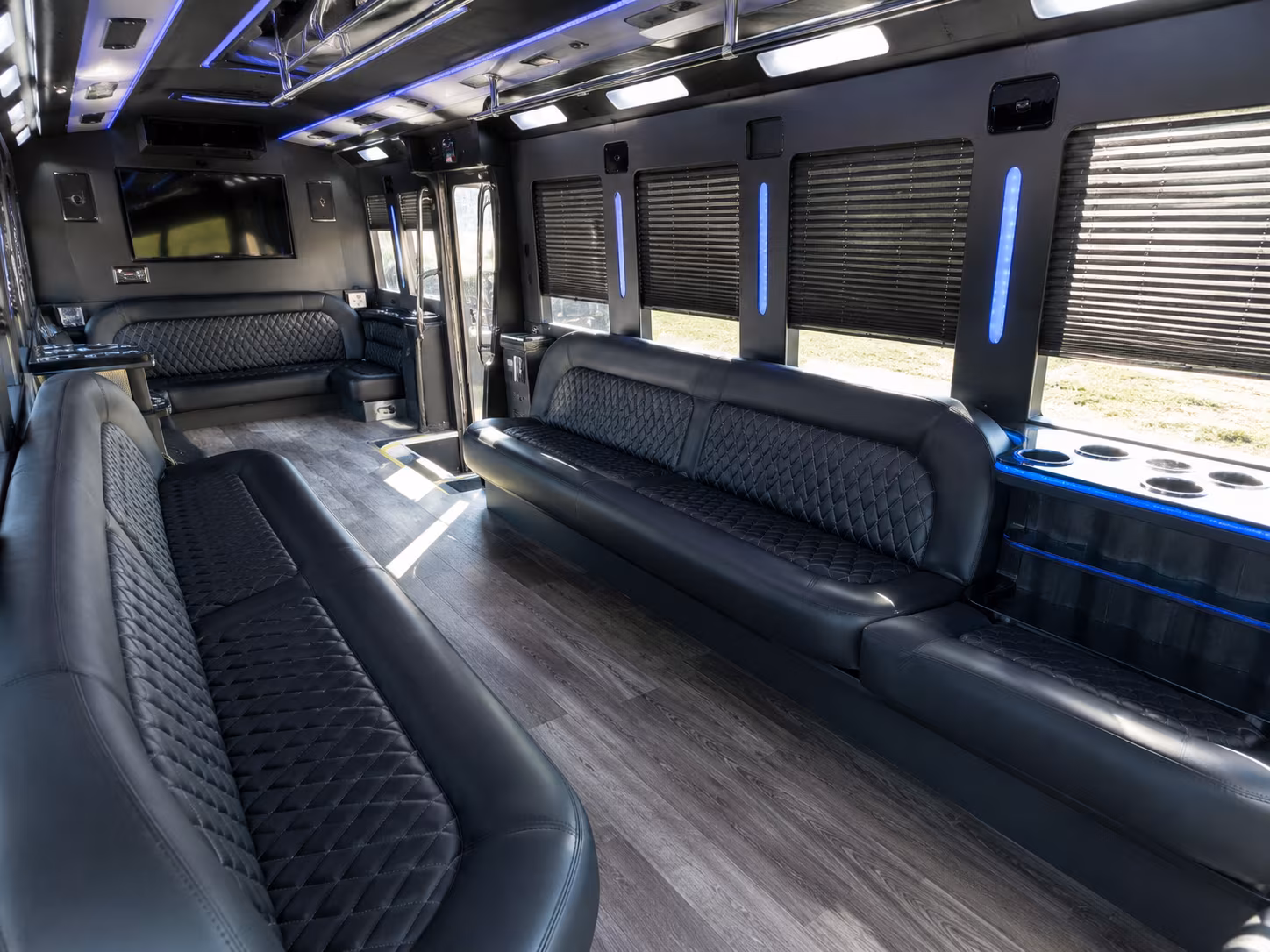 pontiac party bus rental 2
