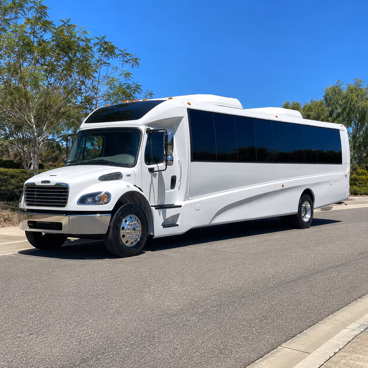 weekly worship shuttle buses for pontiac congregations